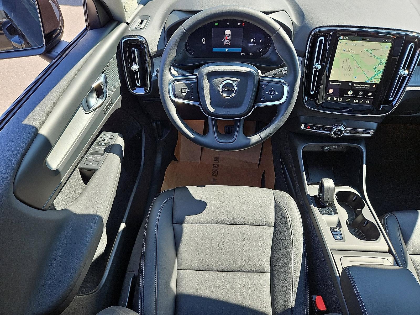 2026 Volvo XC40 B5 AWD Core