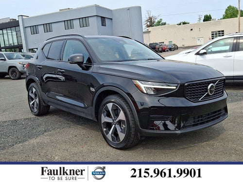 2024 Volvo XC40 B5 AWD Core Bright Theme