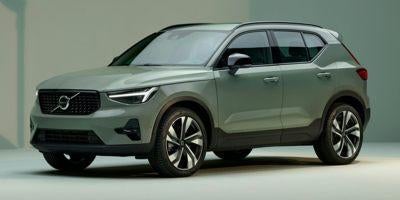 2024 Volvo XC40 B5 AWD Core Bright Theme