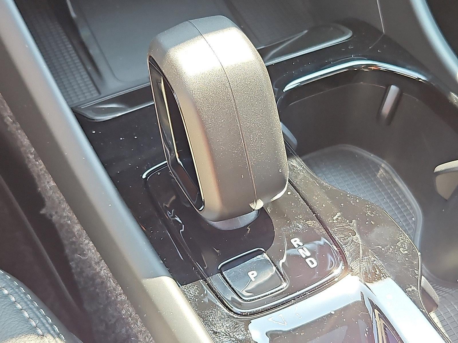 2026 Volvo XC40 B5 AWD Core