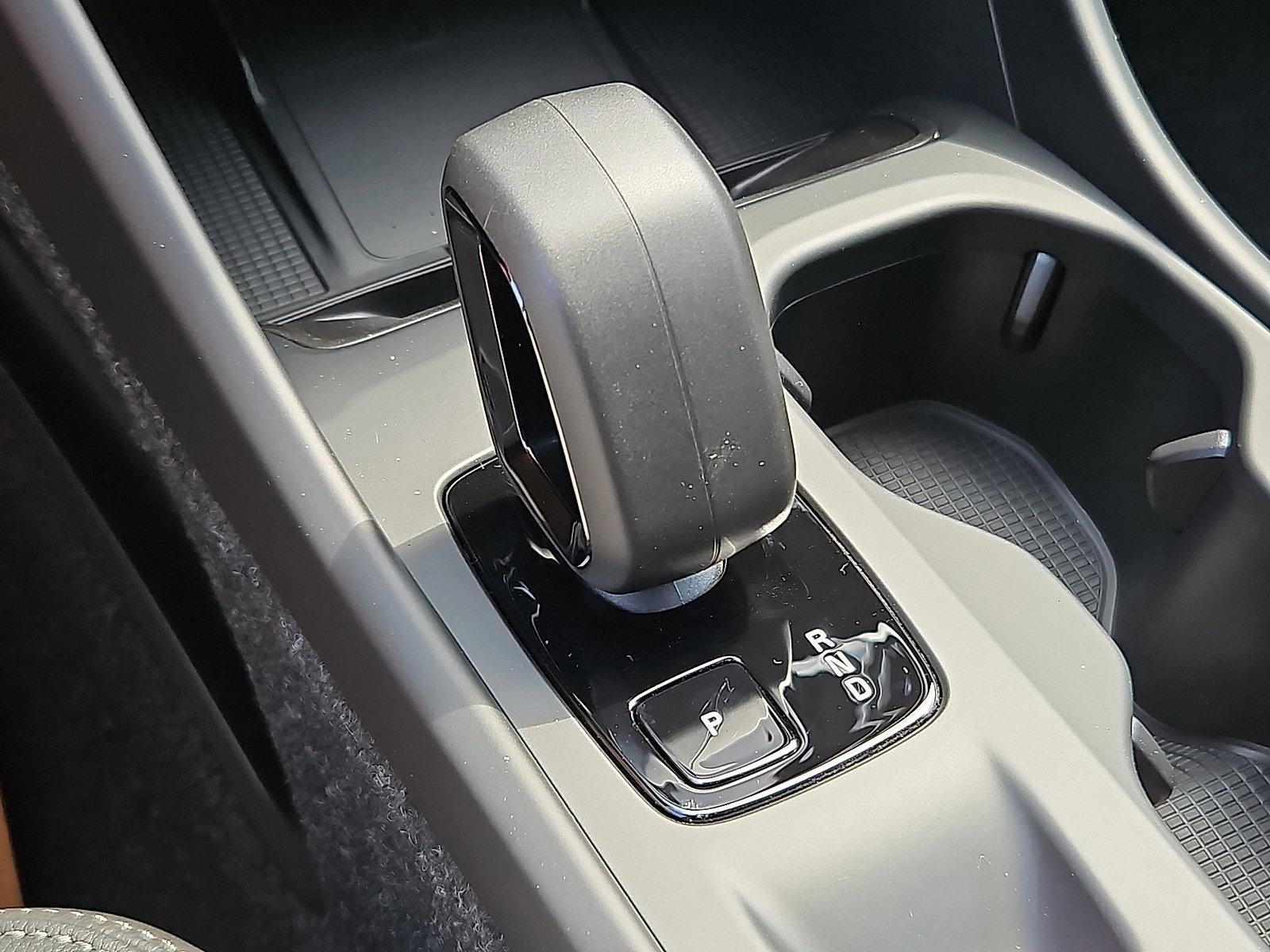 2026 Volvo XC40 B5 AWD Core