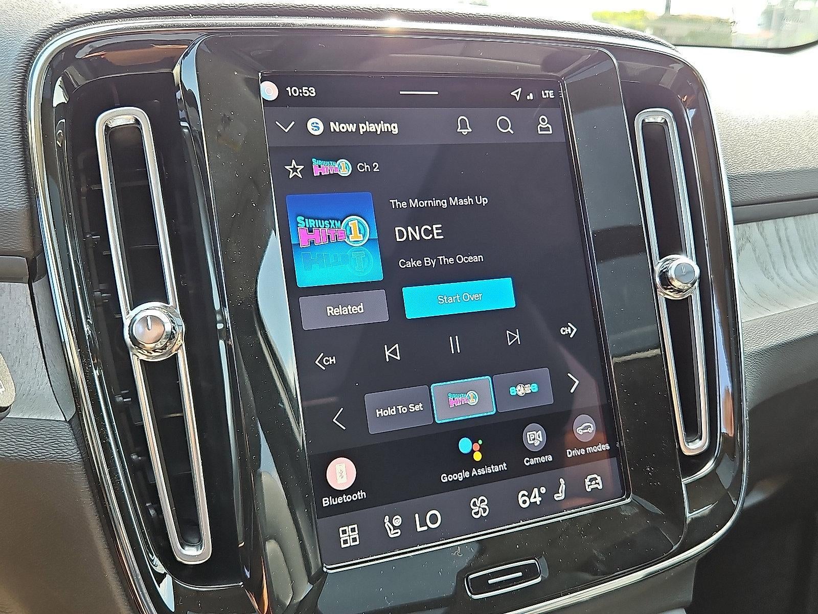 2026 Volvo XC40 B5 AWD Core