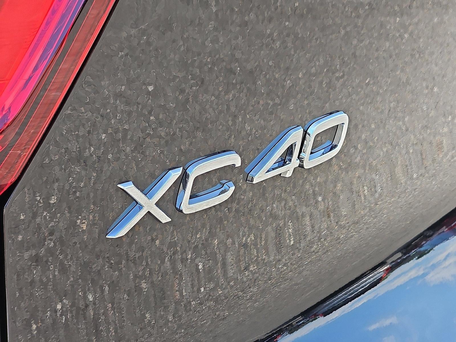 2026 Volvo XC40 B5 AWD Core