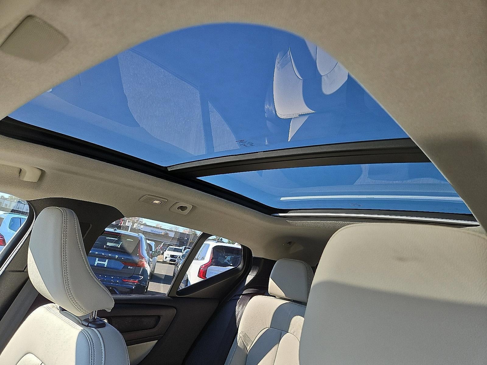 2026 Volvo XC40 B5 AWD Ultra