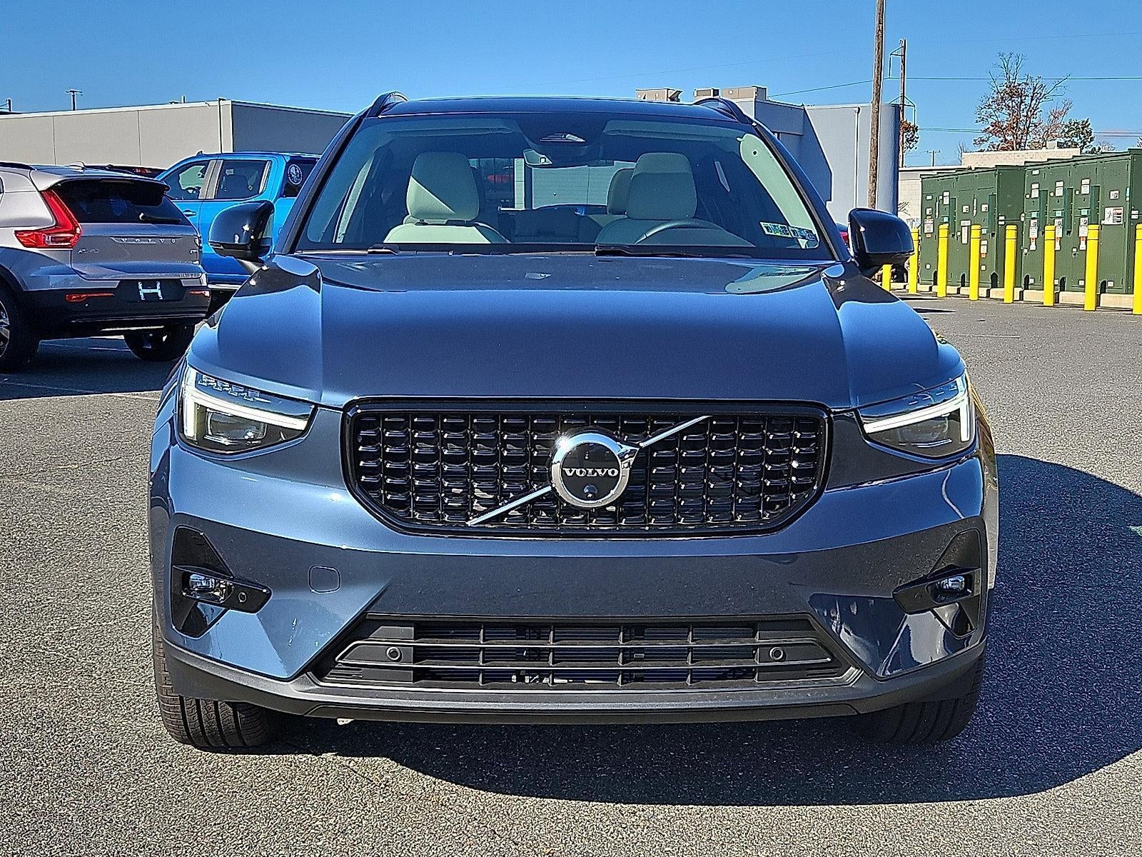 2026 Volvo XC40 B5 AWD Ultra