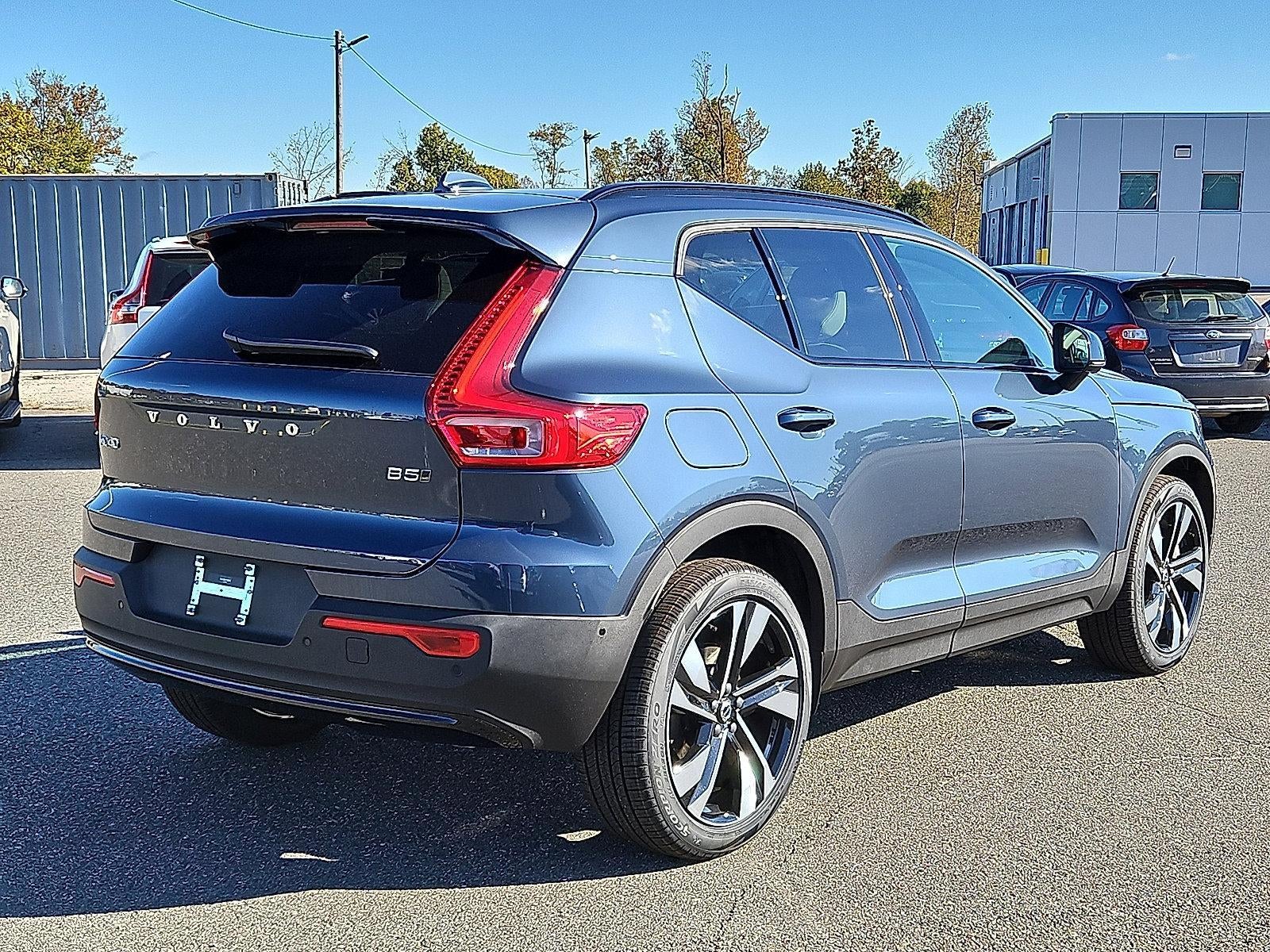 2026 Volvo XC40 B5 AWD Ultra