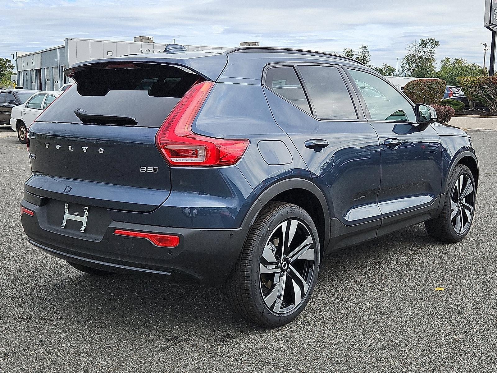 2026 Volvo XC40 B5 AWD Ultra