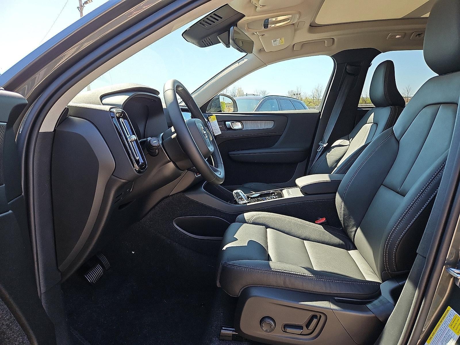 2026 Volvo XC40 B5 AWD Ultra