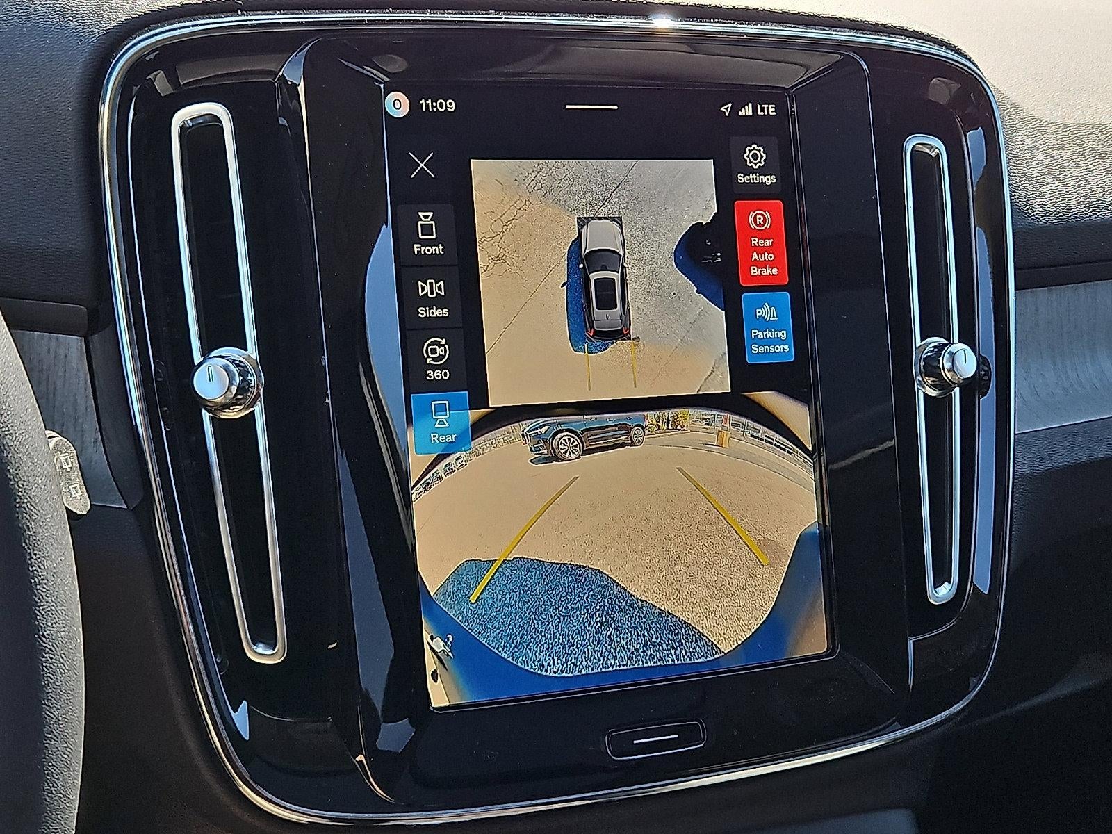 2026 Volvo XC40 B5 AWD Ultra