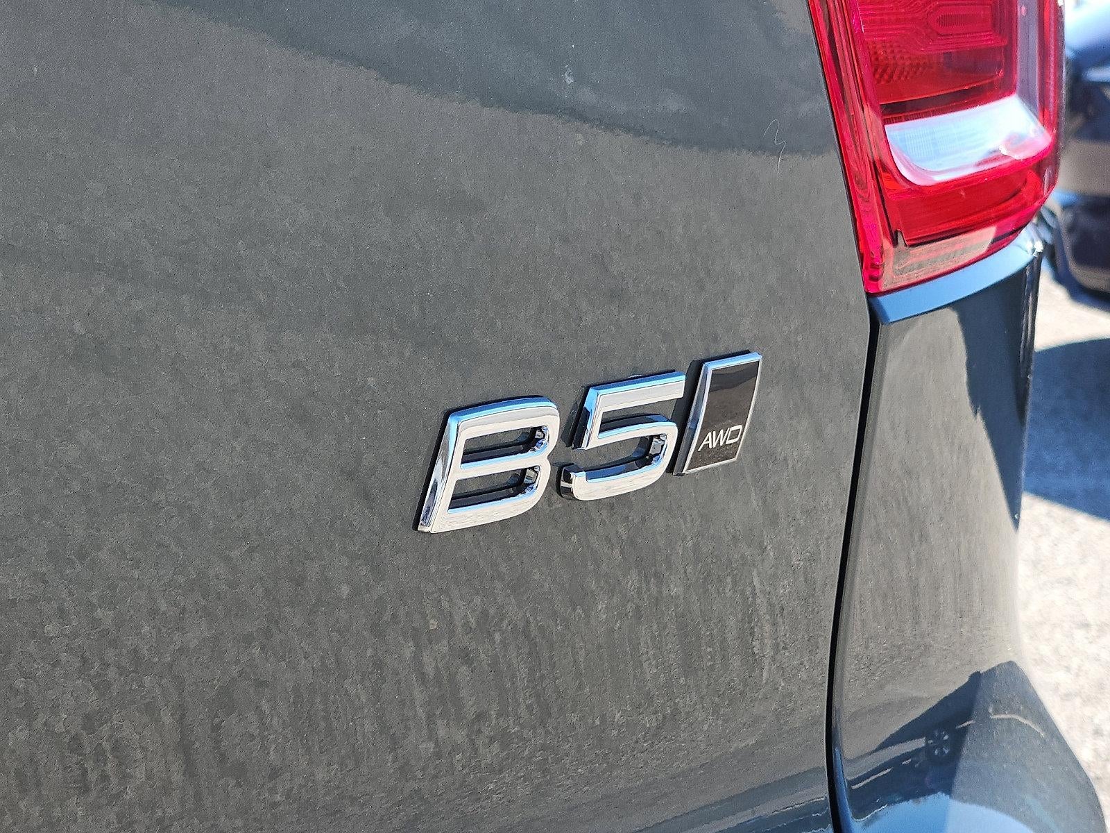 2026 Volvo XC40 B5 AWD Ultra