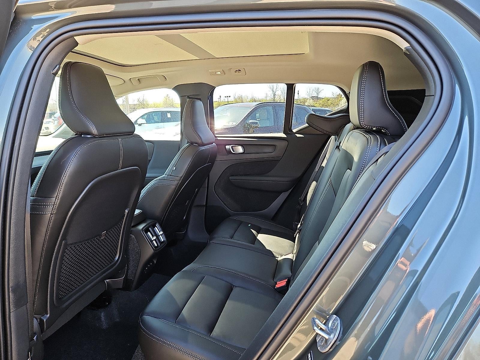 2026 Volvo XC40 B5 AWD Ultra