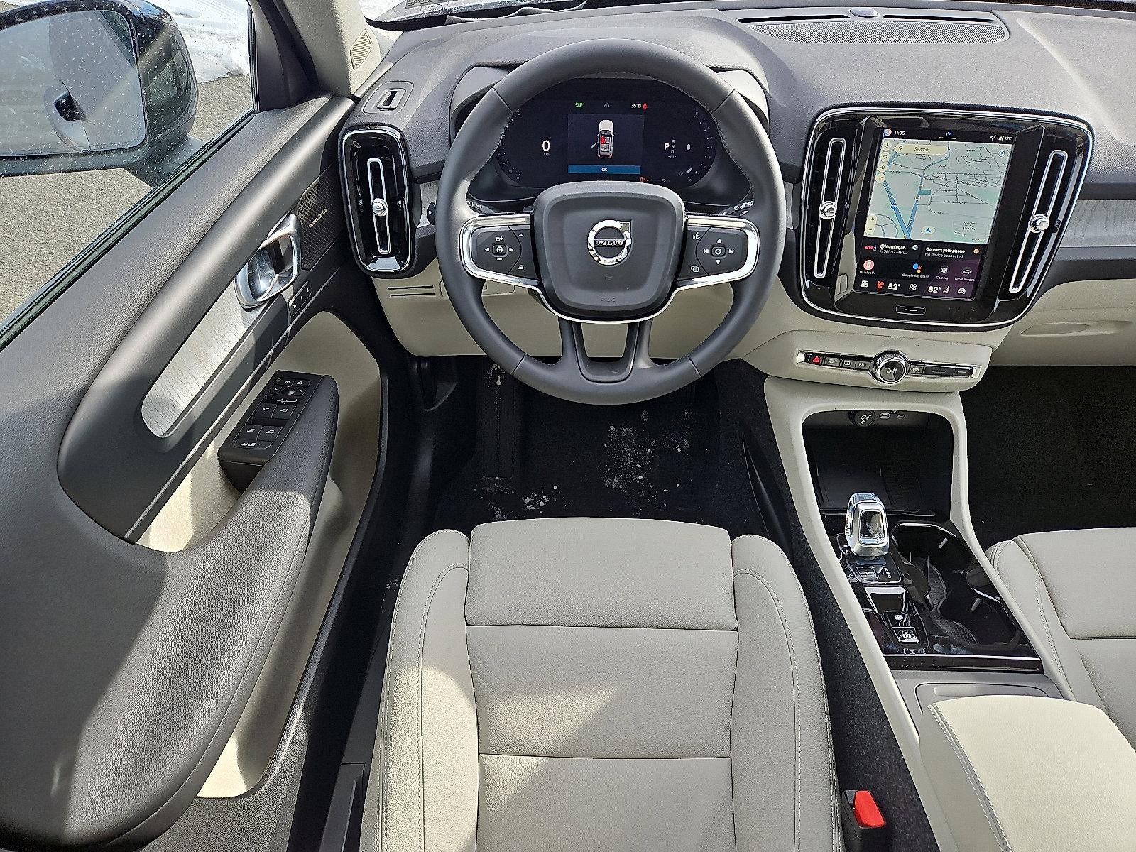 2026 Volvo XC40 B5 AWD Ultra