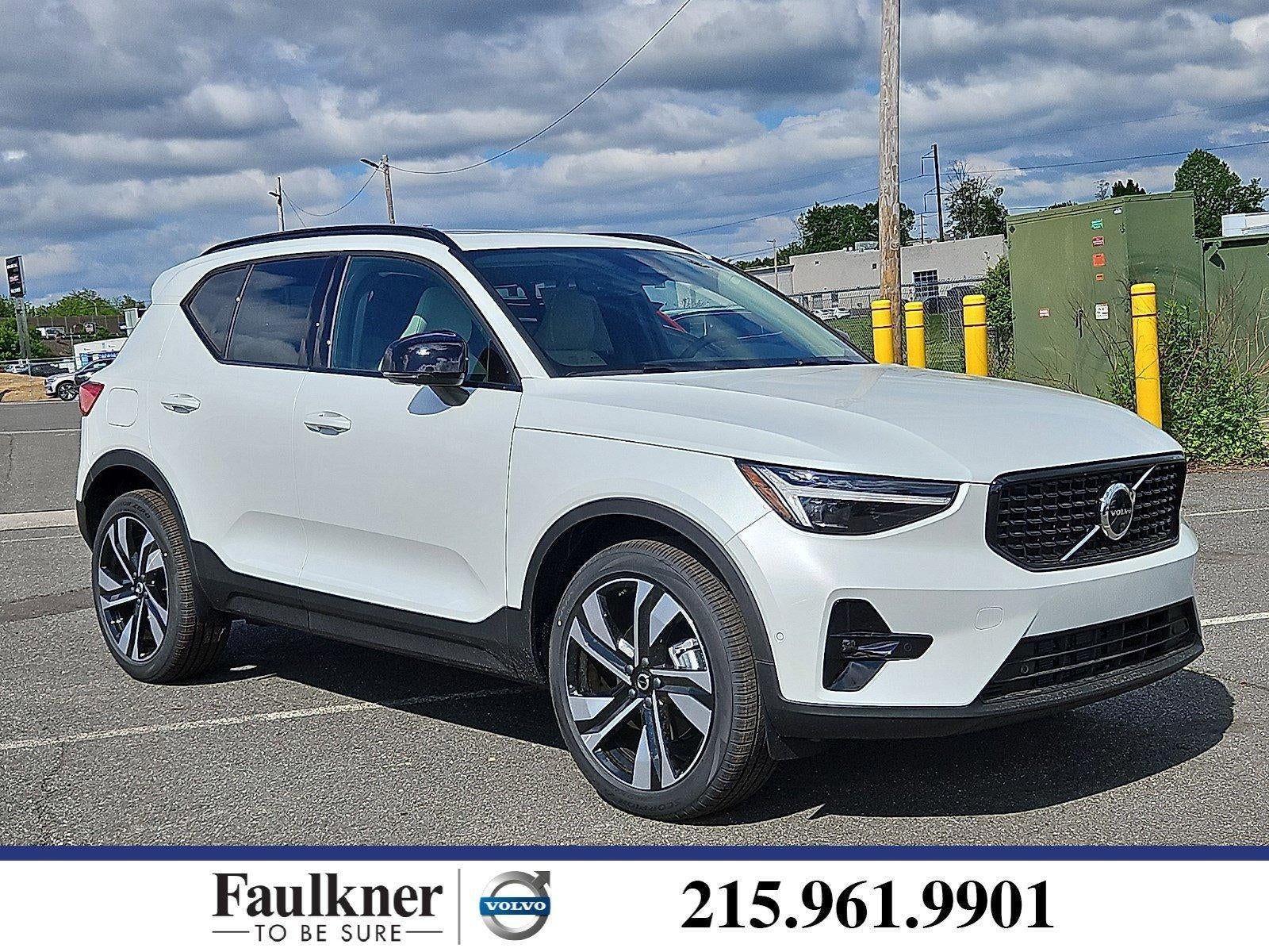 2026 Volvo XC40 B5 AWD Ultra