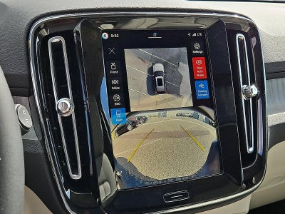 2026 Volvo XC40 B5 AWD Ultra