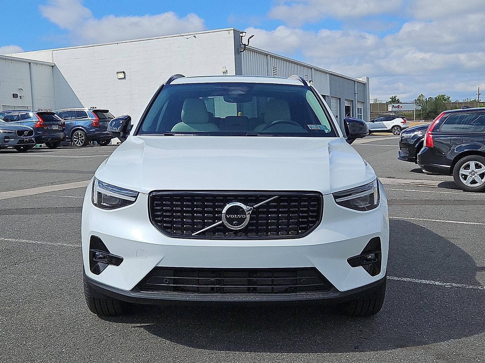 2026 Volvo XC40 B5 AWD Ultra