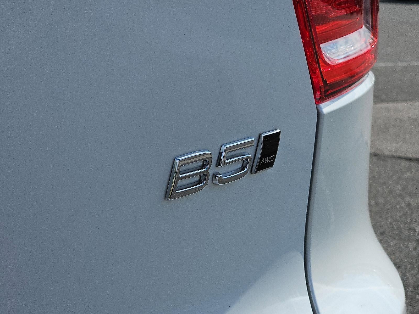 2026 Volvo XC40 B5 AWD Ultra