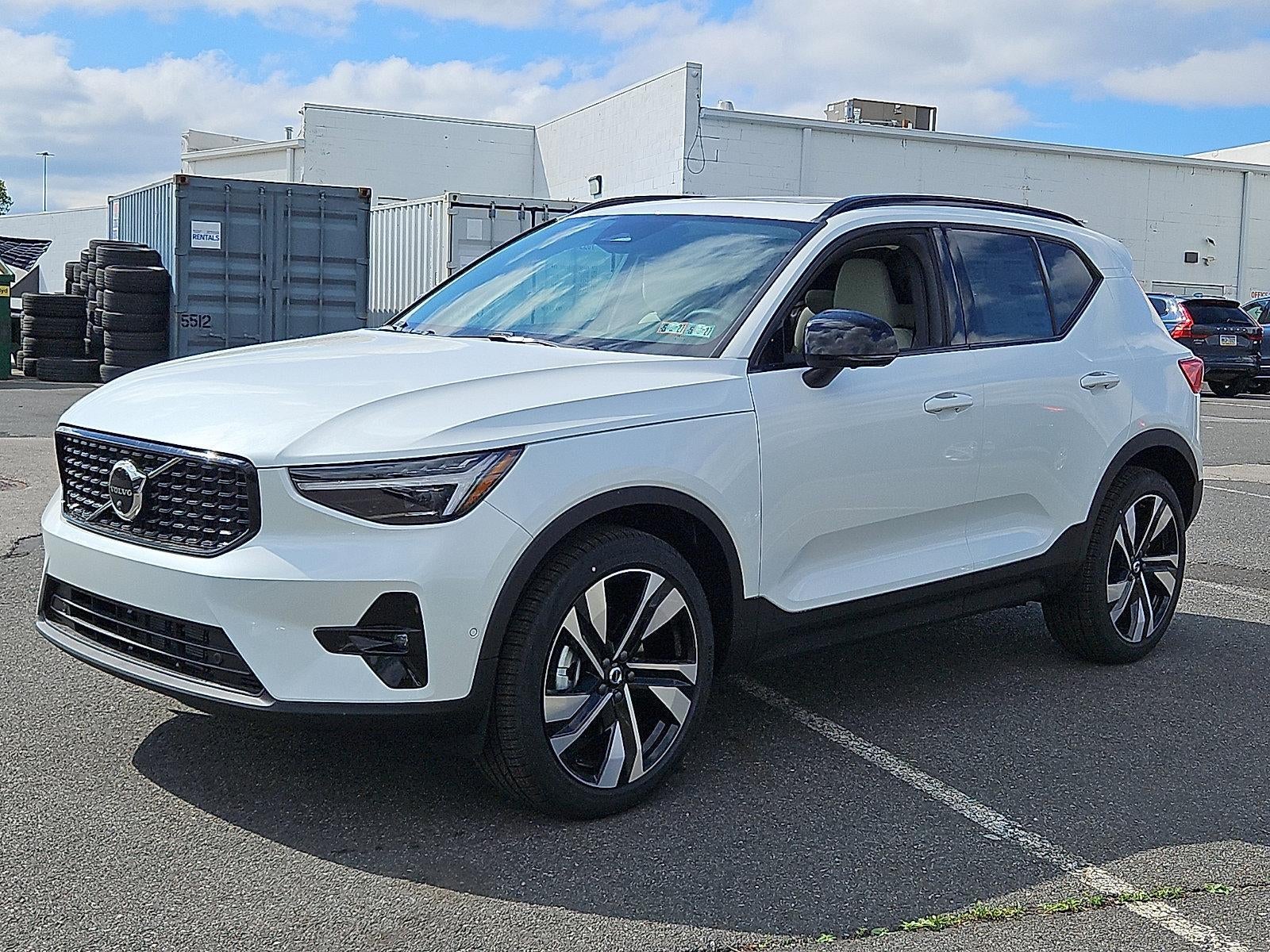 2026 Volvo XC40 B5 AWD Ultra