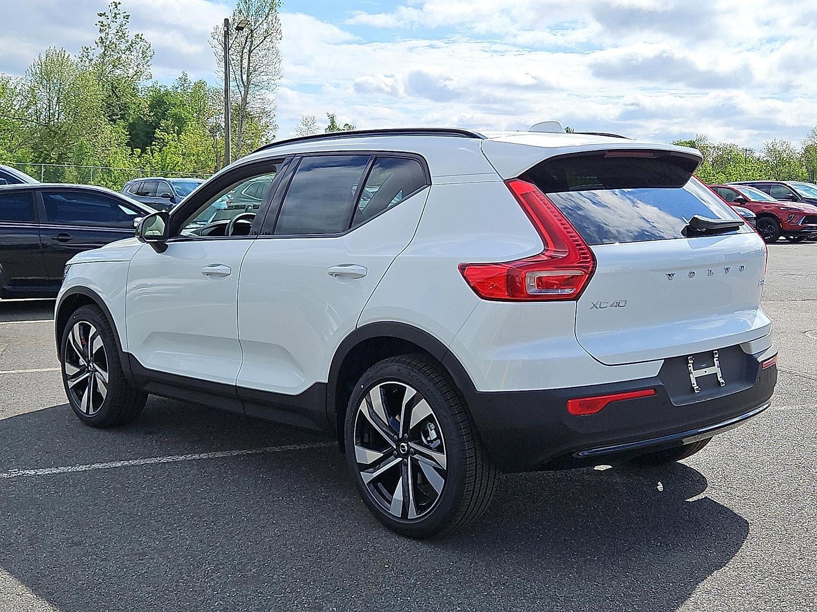 2026 Volvo XC40 B5 AWD Ultra