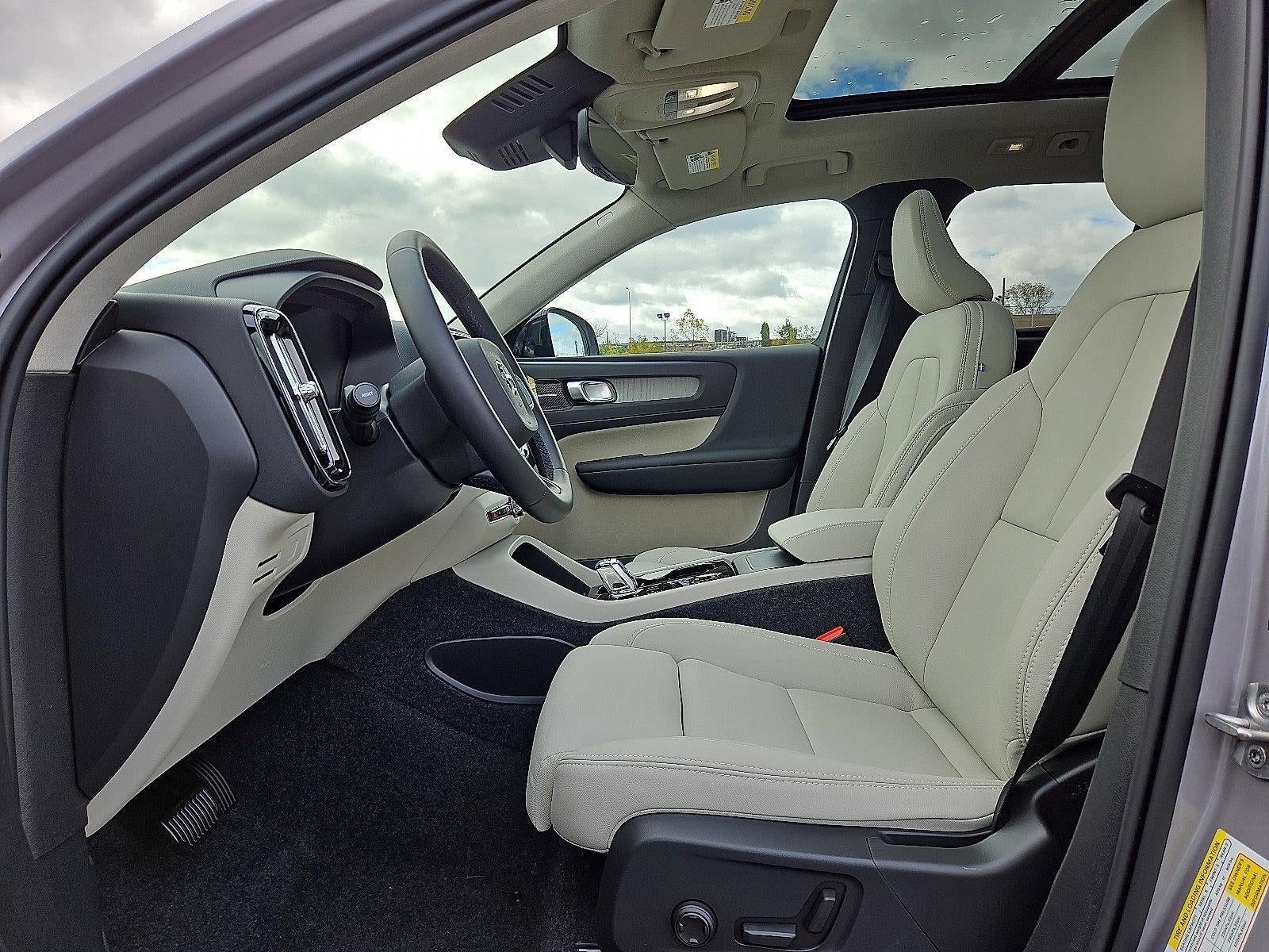 2026 Volvo XC40 B5 AWD Ultra