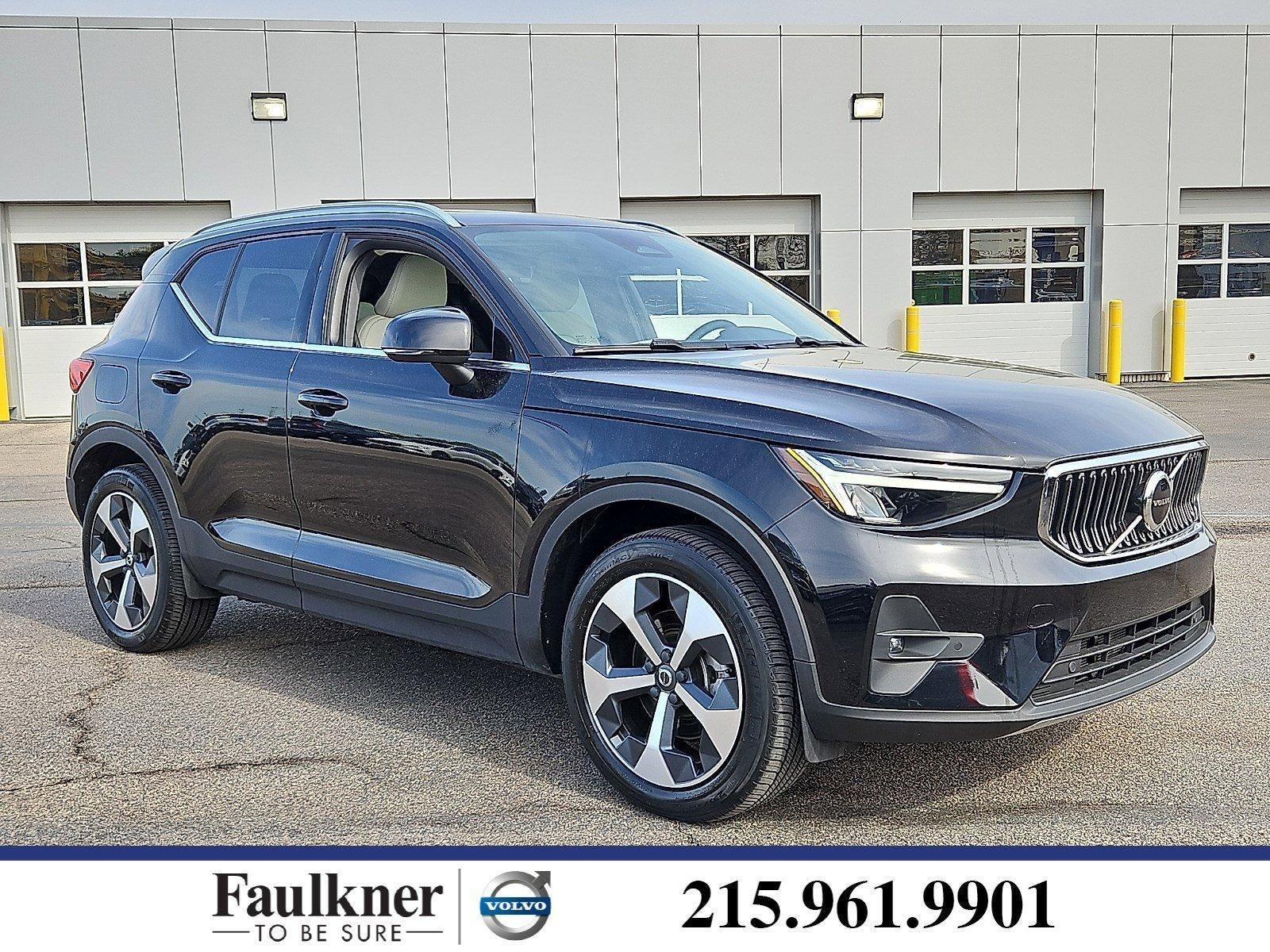 2023 Volvo XC40 B5 AWD Plus Bright Theme