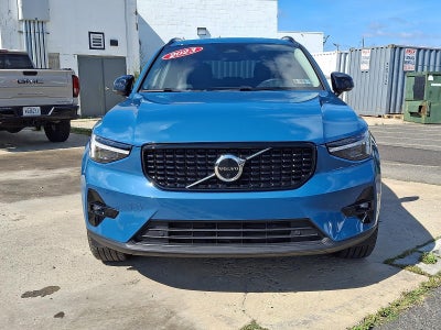 2023 Volvo XC40 B5 AWD Ultimate Dark Theme