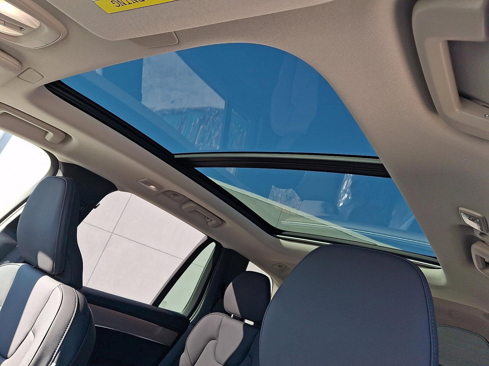 2026 Volvo XC90 B5 AWD Plus 7-Seater