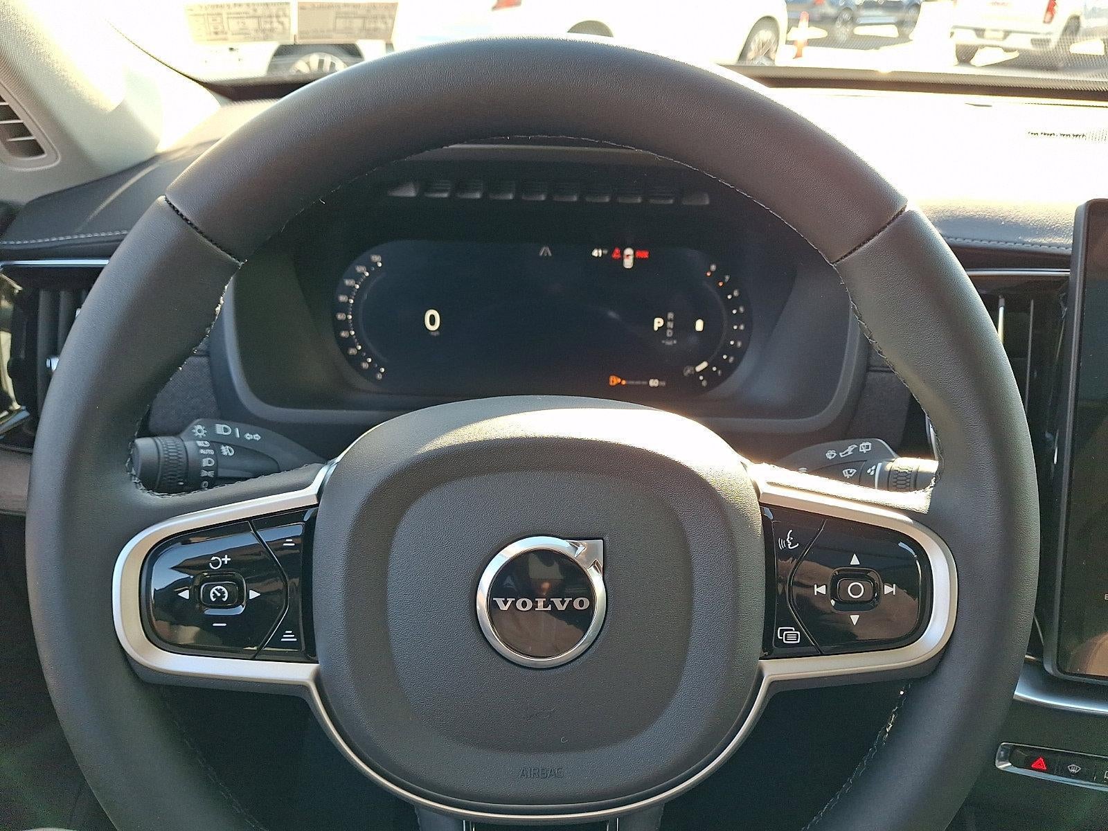 2026 Volvo XC90 B5 AWD Plus 7-Seater