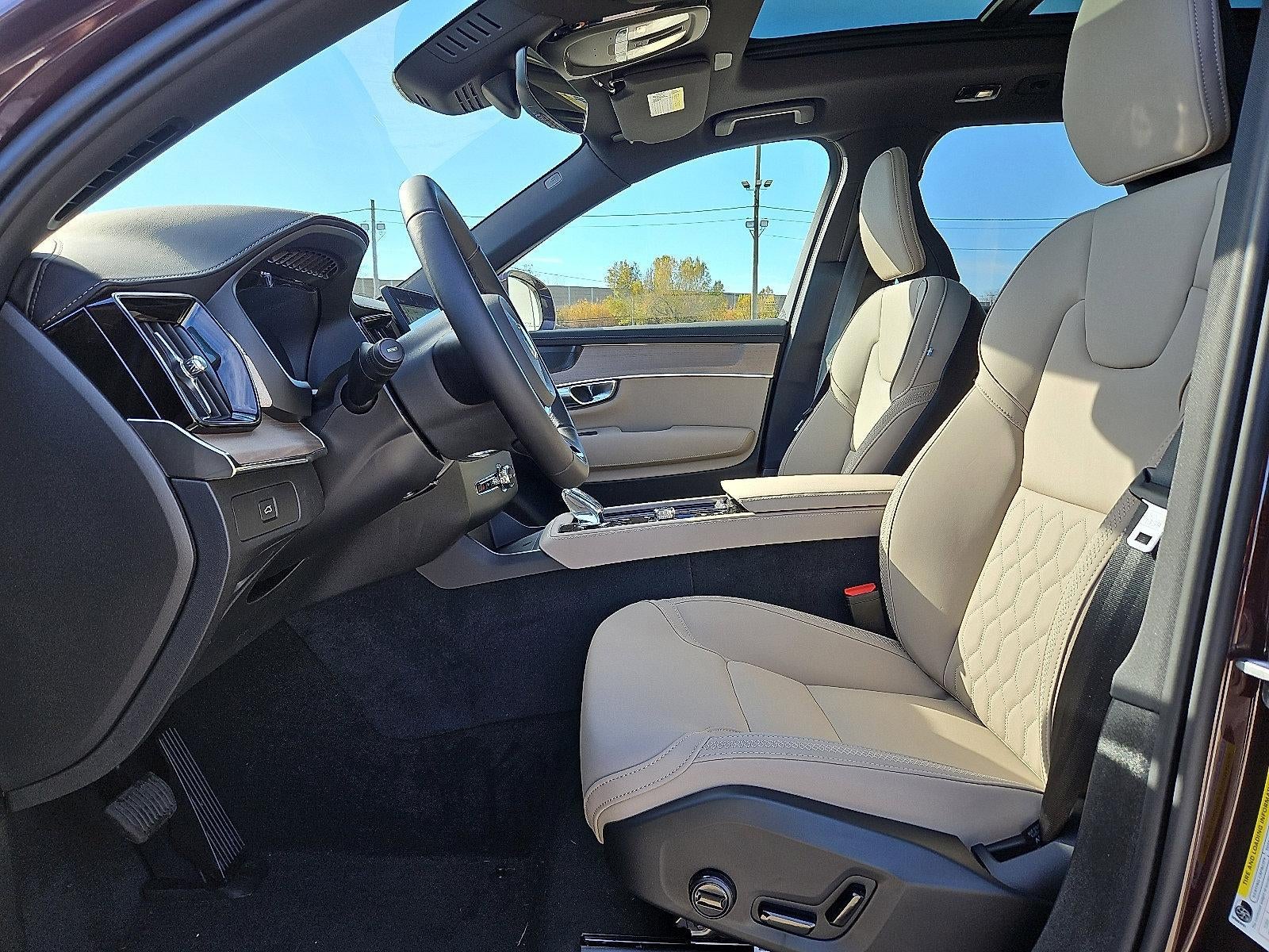 2026 Volvo XC90 B5 AWD Plus 7-Seater