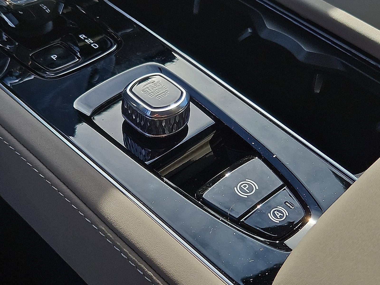 2026 Volvo XC90 B5 AWD Plus 7-Seater