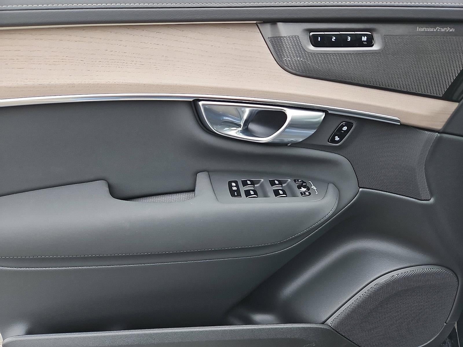 2026 Volvo XC90 B5 AWD Plus 7-Seater