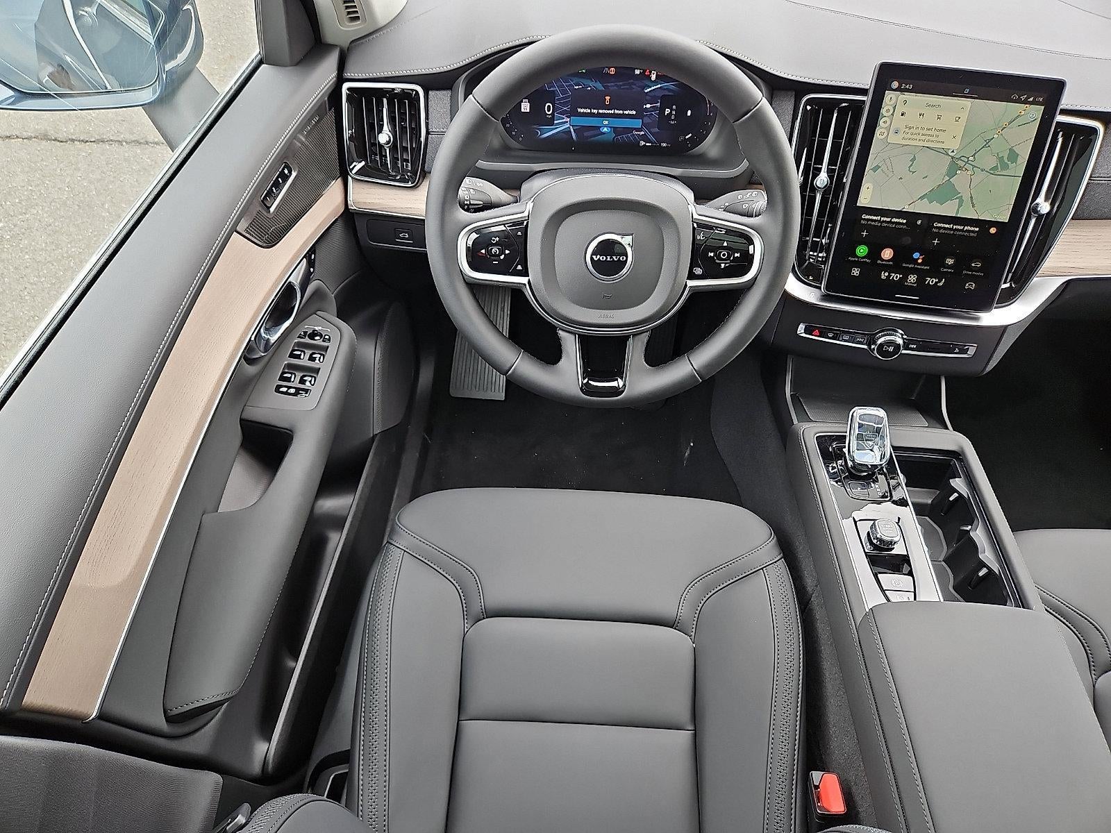 2026 Volvo XC90 B5 AWD Plus 7-Seater