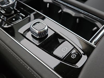 2026 Volvo XC90 B5 AWD Core 7-Seater
