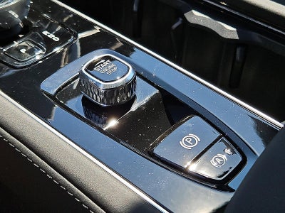 2026 Volvo XC90 B5 AWD Core 7-Seater