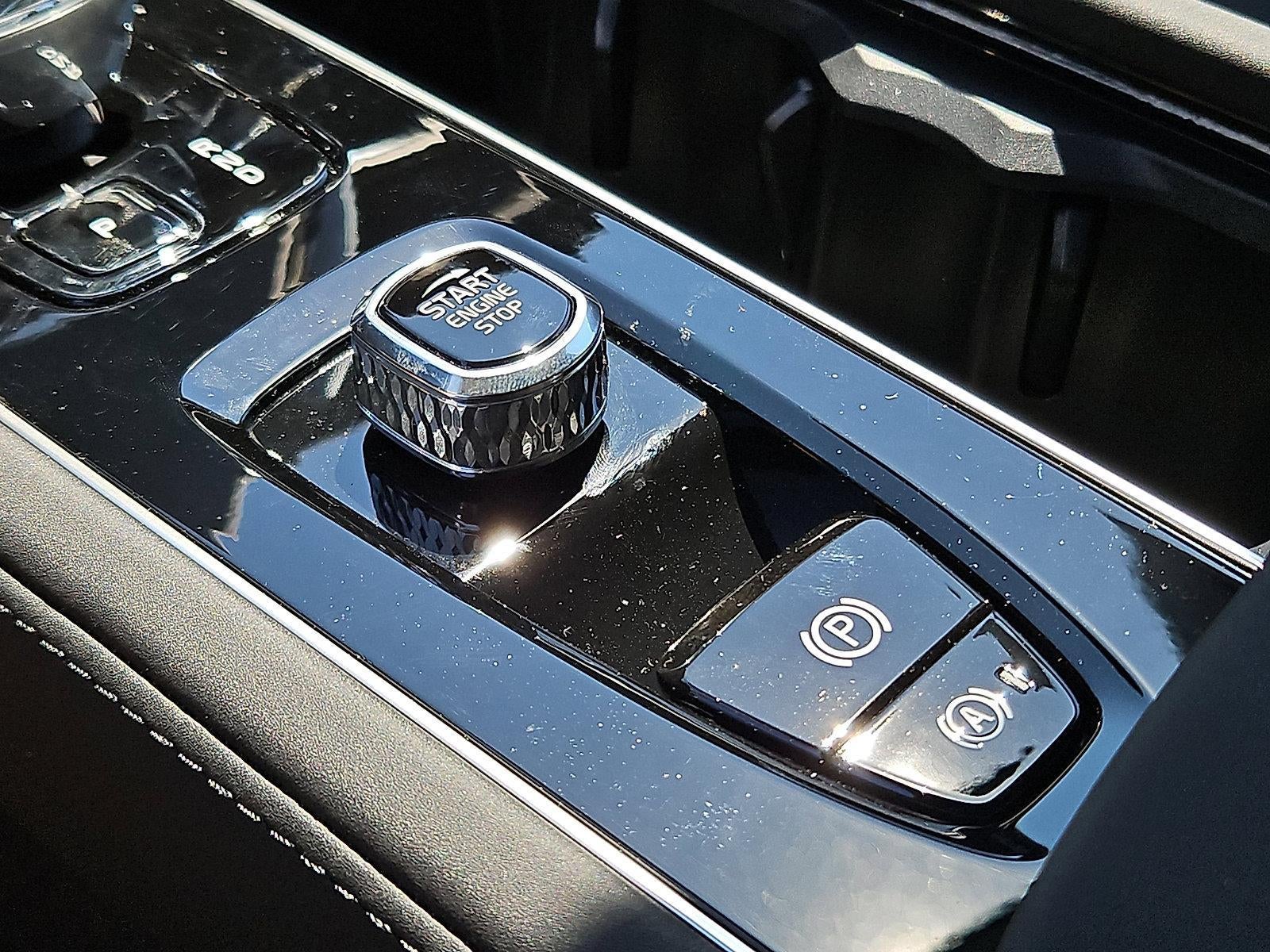 2026 Volvo XC90 B5 AWD Core 7-Seater