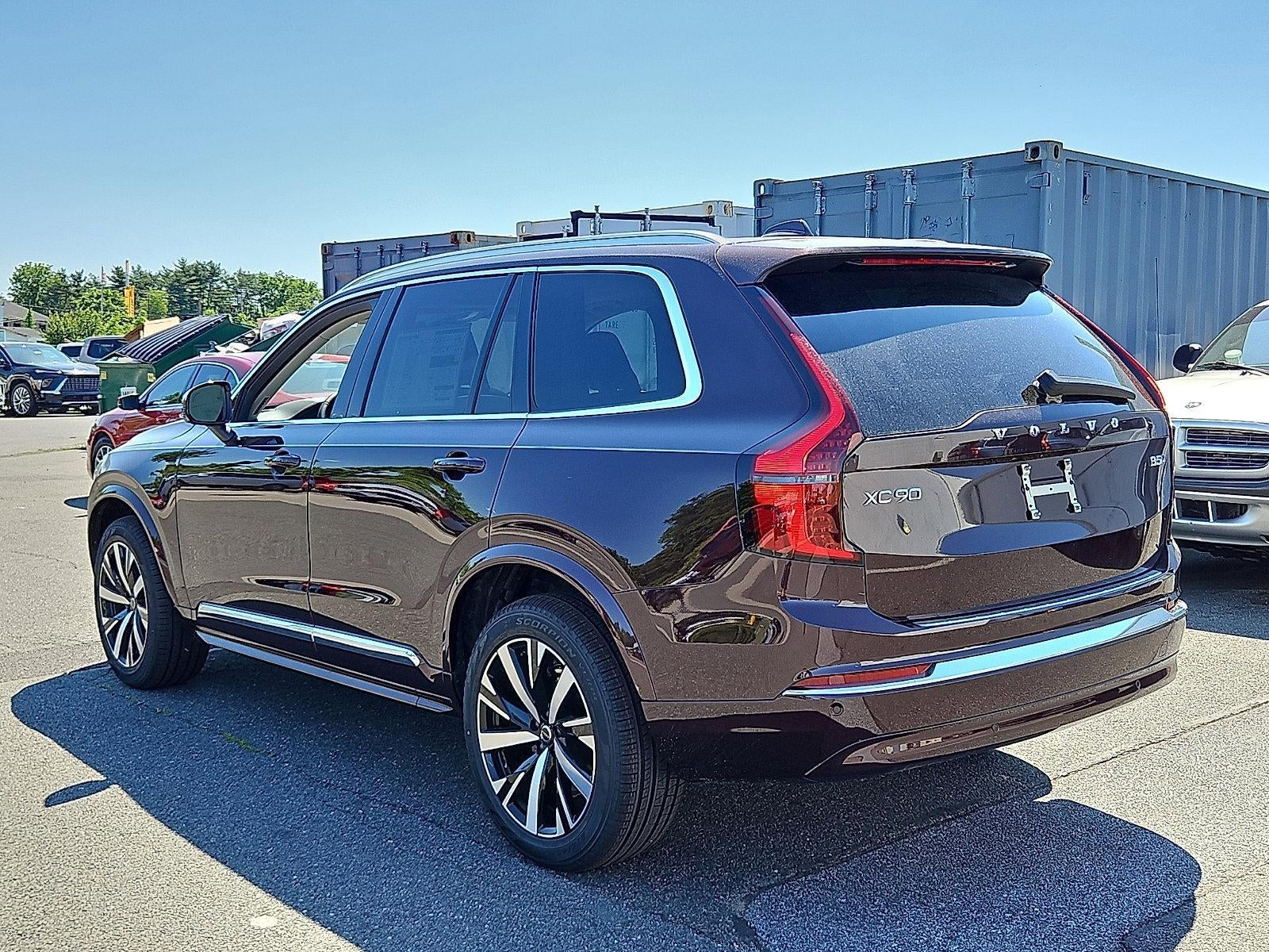 2026 Volvo XC90 B5 AWD Core 7-Seater