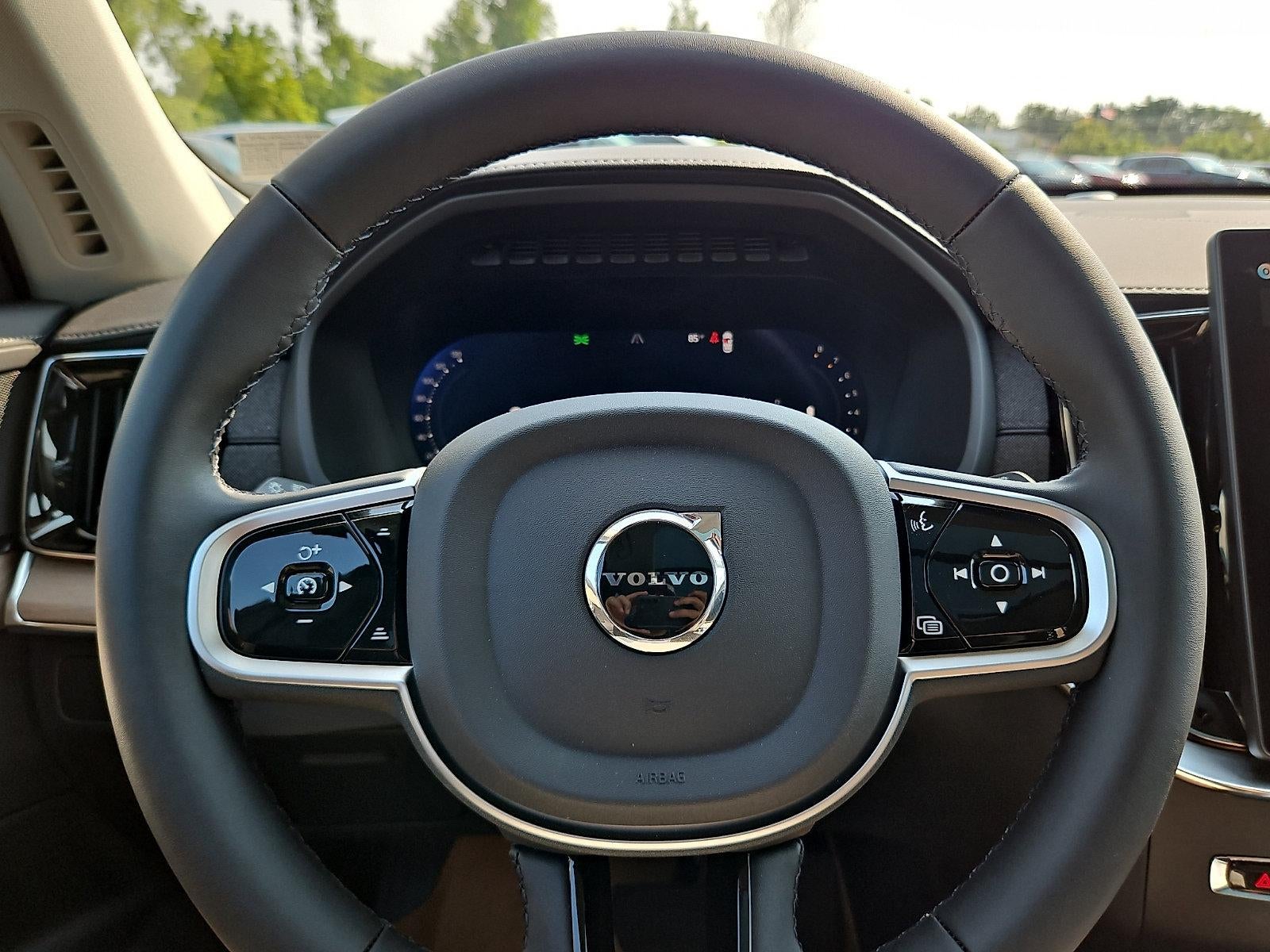 2026 Volvo XC90 B5 AWD Core 7-Seater