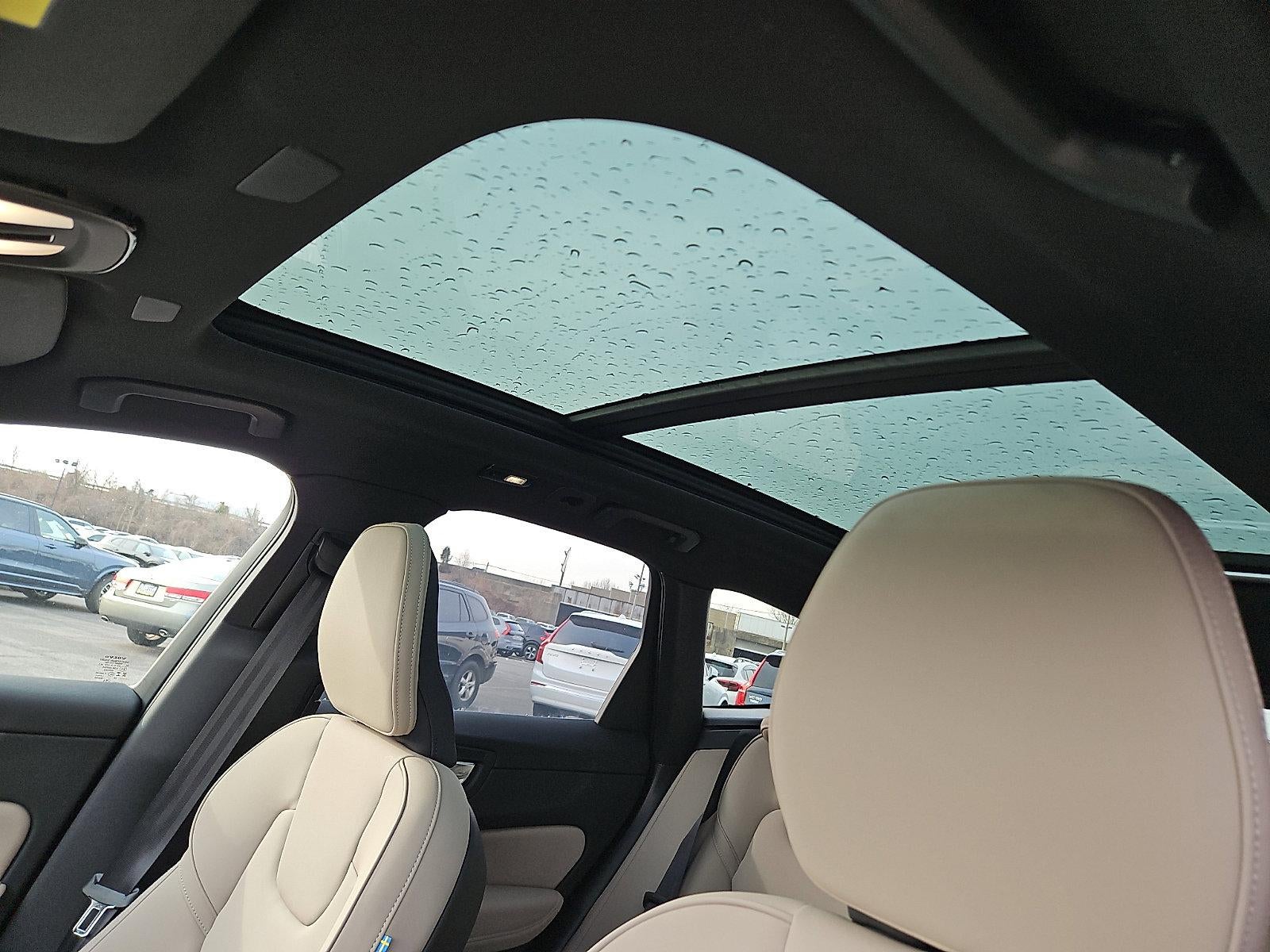 2026 Volvo XC60 B5 AWD Plus