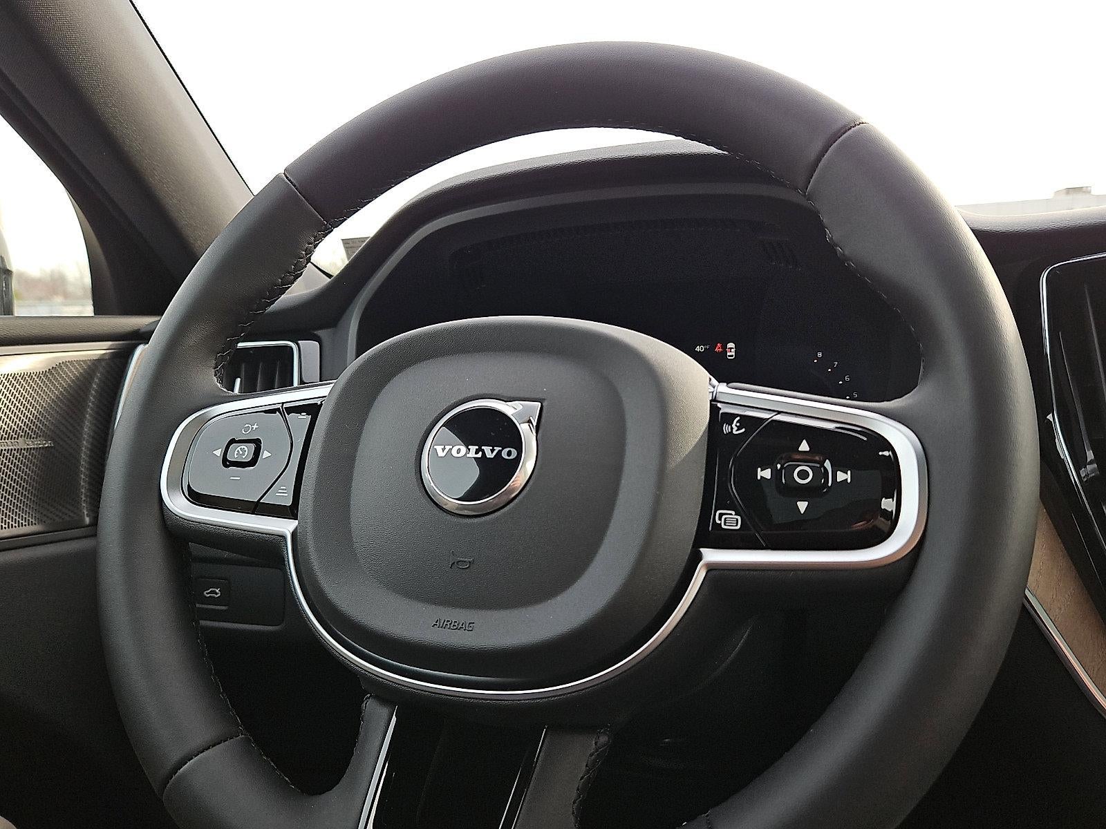 2026 Volvo XC60 B5 AWD Plus