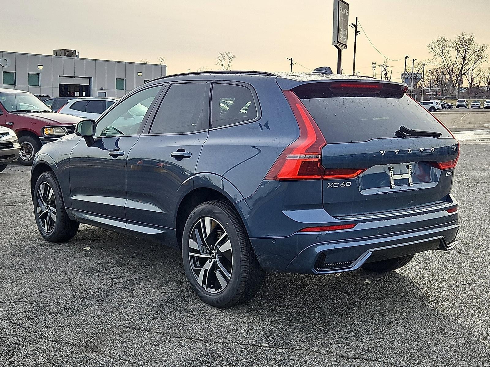 2026 Volvo XC60 B5 AWD Plus