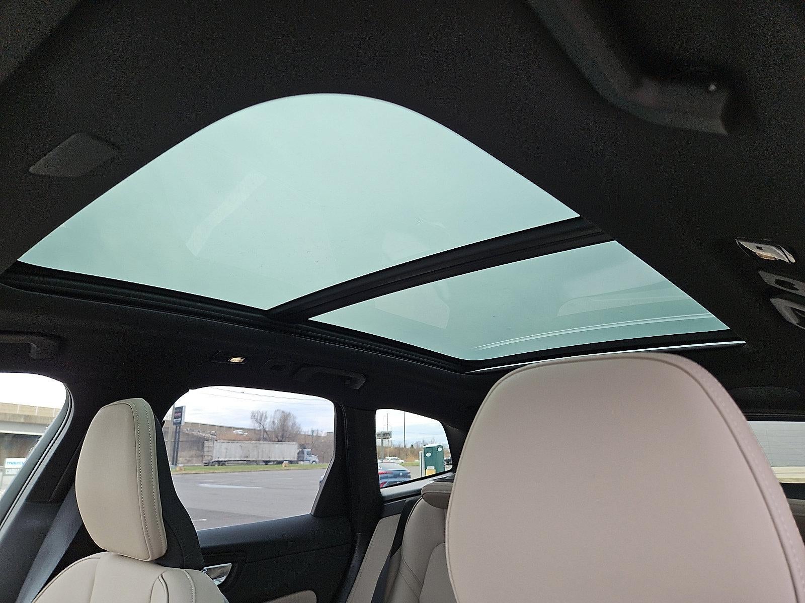 2026 Volvo XC60 B5 AWD Plus