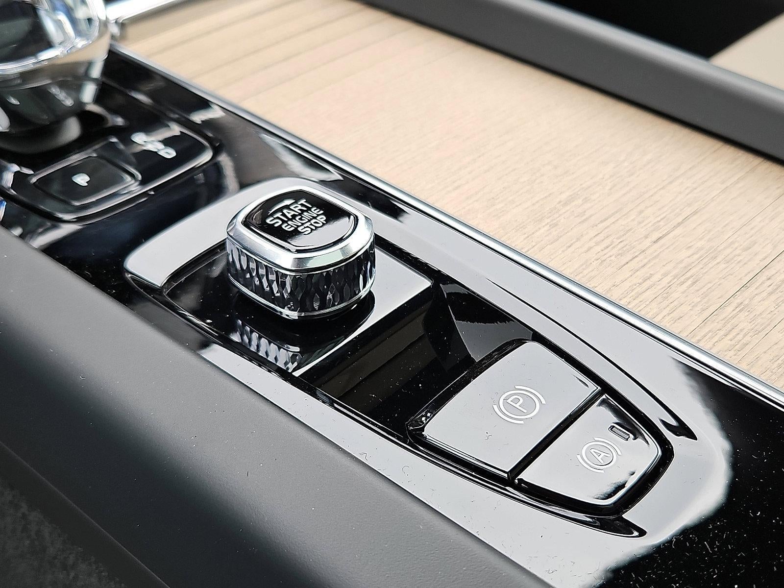 2026 Volvo XC60 B5 AWD Plus