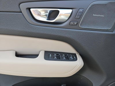 2026 Volvo XC60 B5 AWD Plus