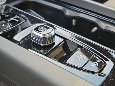 2026 Volvo XC60 B5 AWD Plus