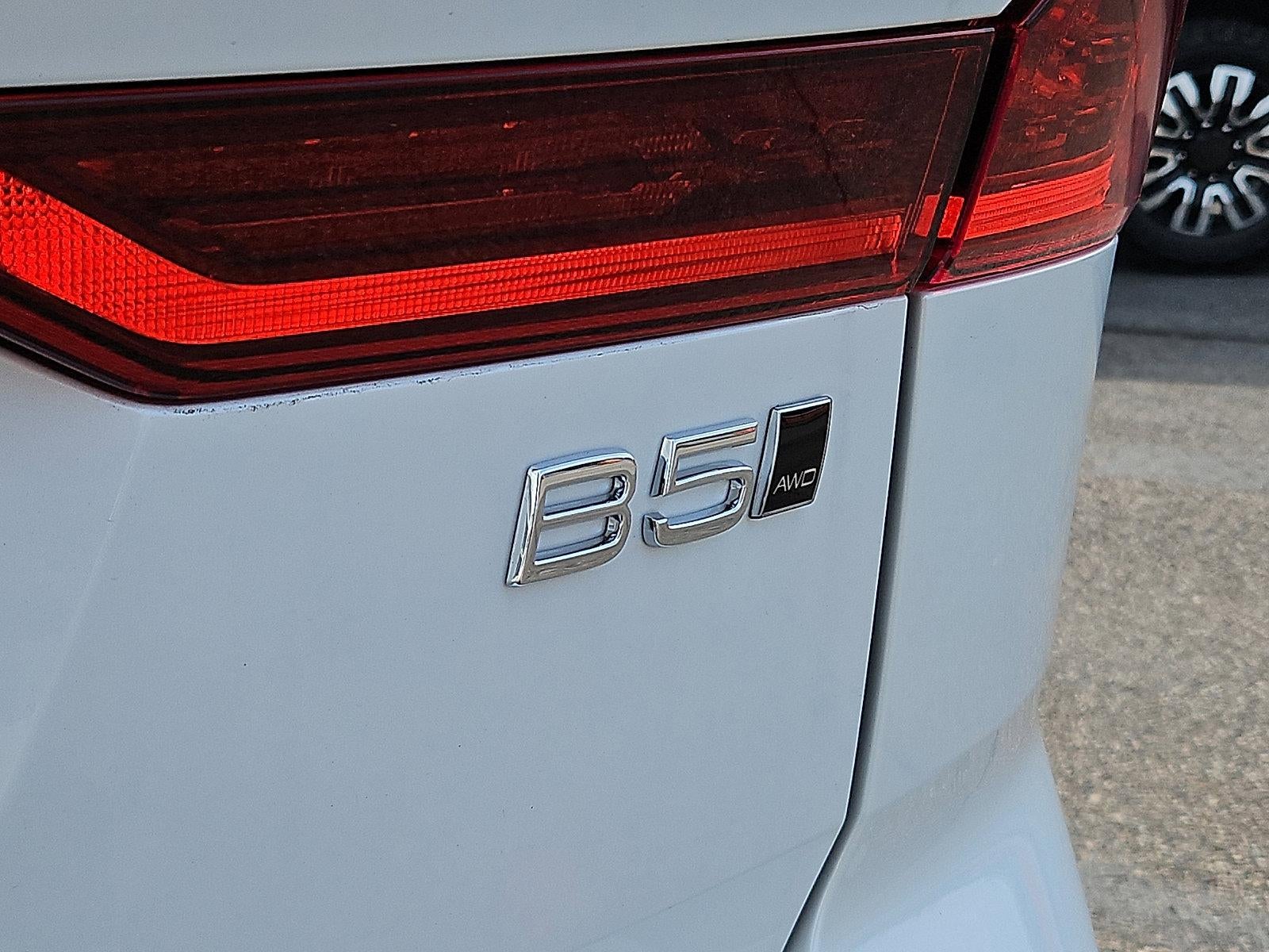 2026 Volvo XC60 B5 AWD Plus