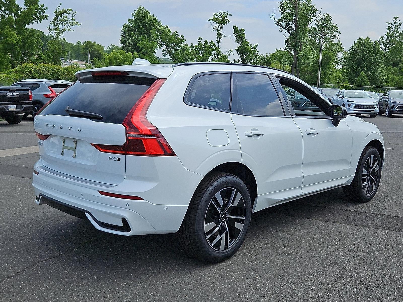 2026 Volvo XC60 B5 AWD Plus