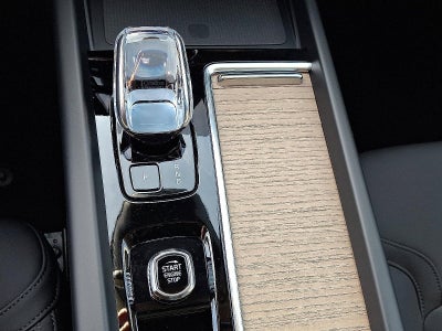 2026 Volvo XC60 B5 AWD Plus