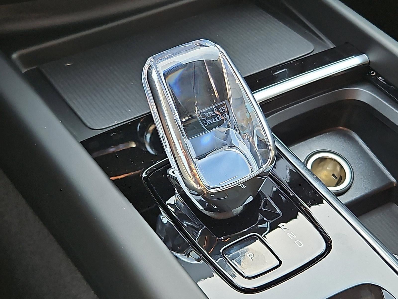 2026 Volvo XC60 B5 AWD Plus