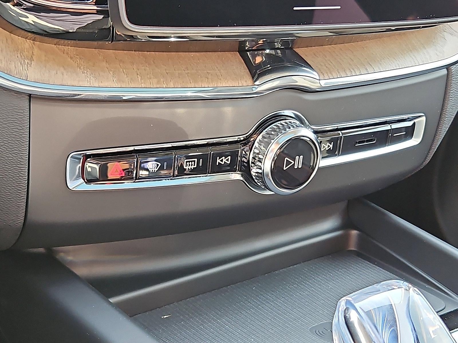 2026 Volvo XC60 B5 AWD Plus