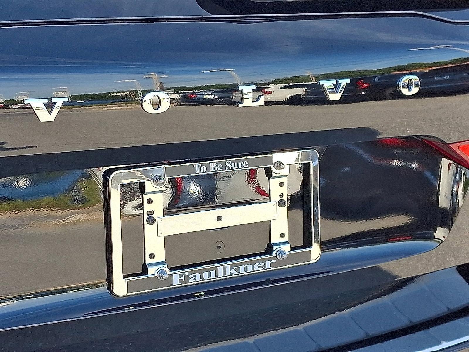 2026 Volvo XC60 B5 AWD Plus