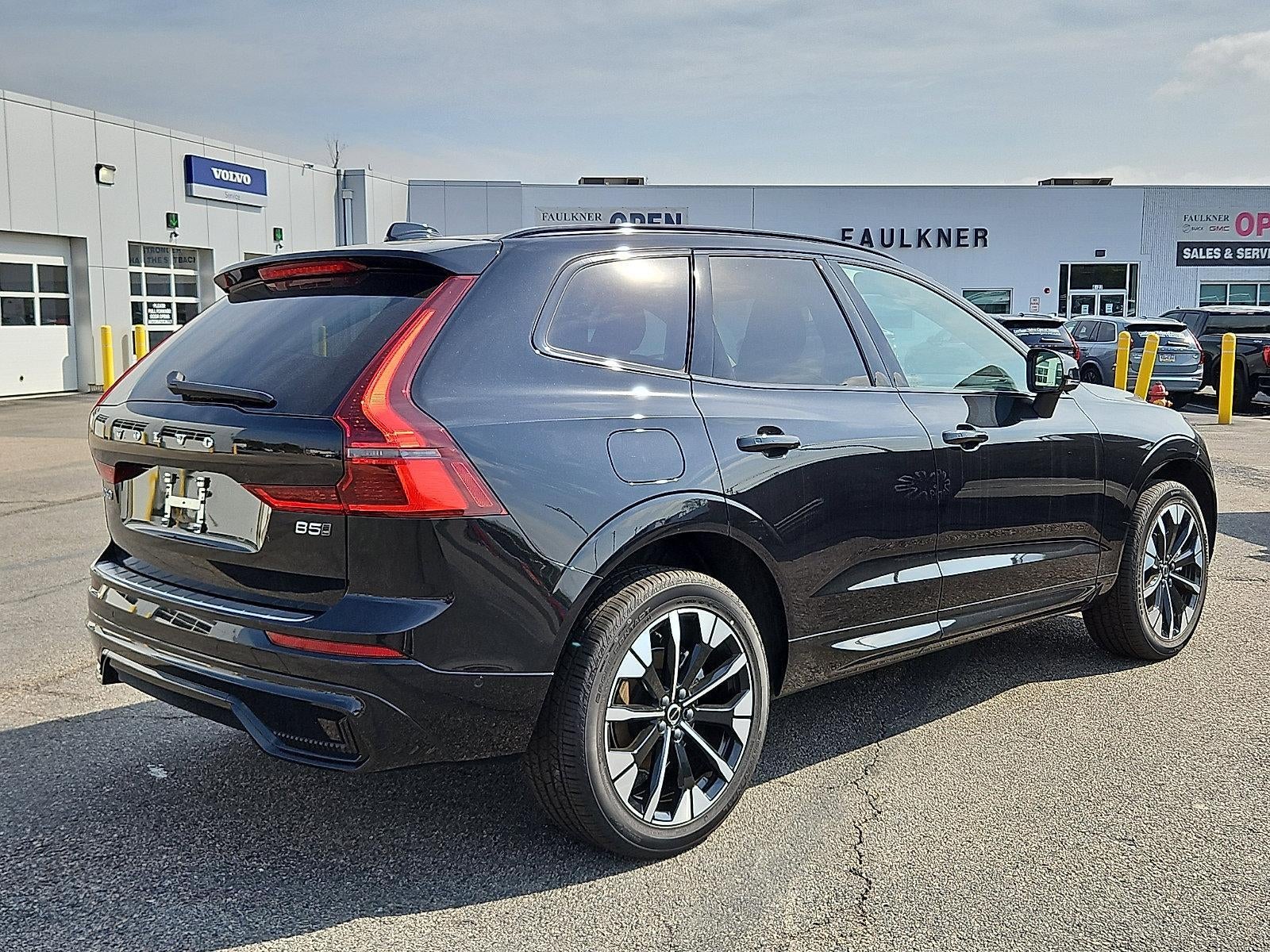 2026 Volvo XC60 B5 AWD Plus